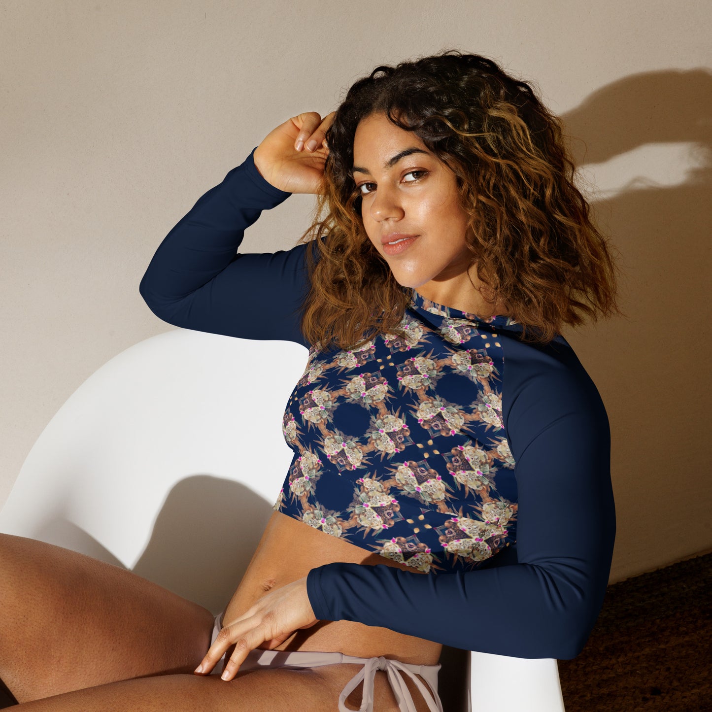 Uluwatu rash guard - recycled long-sleeve crop top