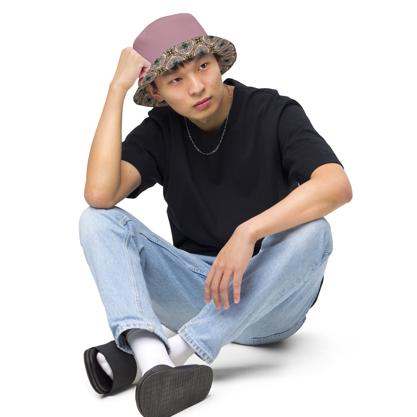 Singapore reversible bucket hat