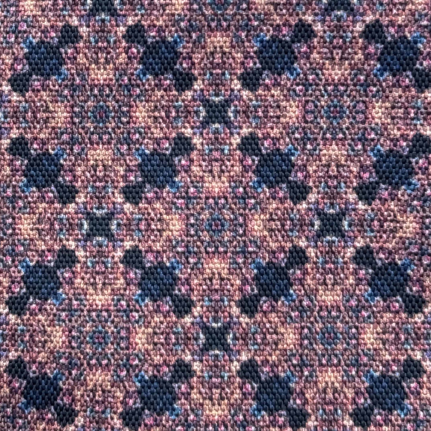 Mosaic print on the Gianyar crossbody bag