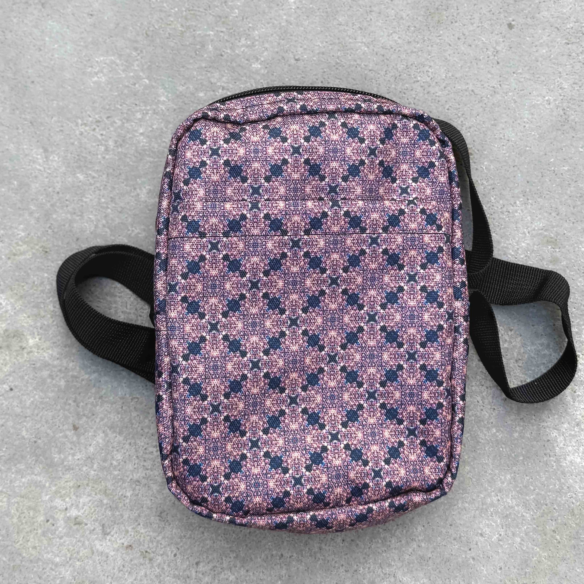 Mosaic print on the Gianyar crossbody bag